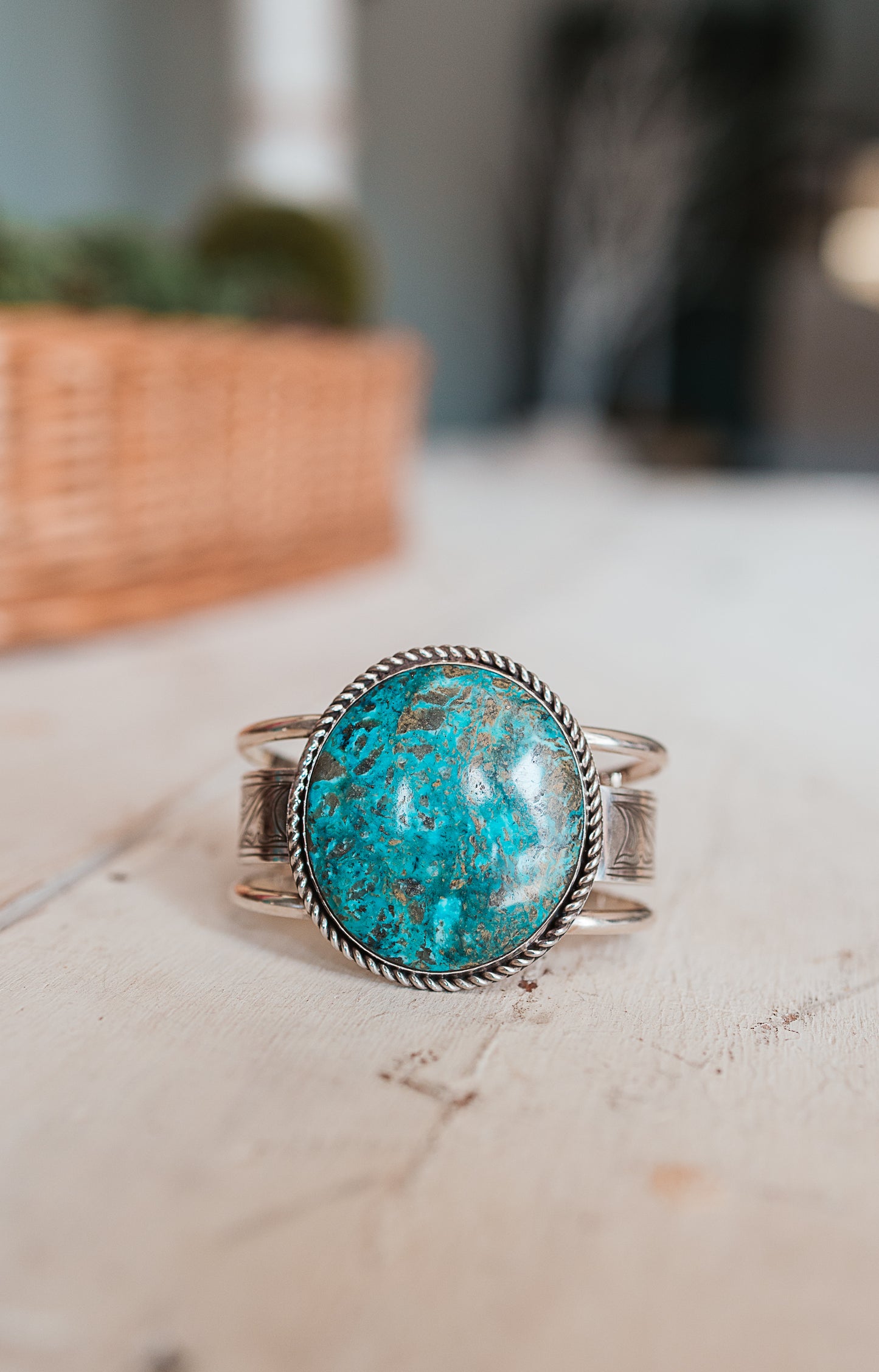 Kingman Turquoise Cuff (Round)